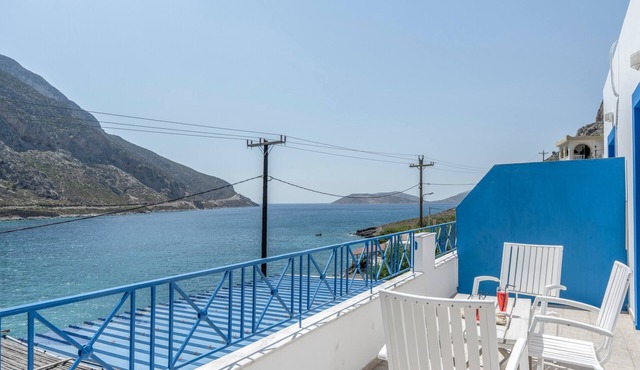 Katerina's Studio '1' with Sea View and Private Balcony in Arginonta
