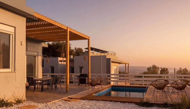Klima Breeze – 2BR · Private Pool, Terrace & Views