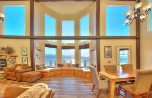 Land's End in Homer