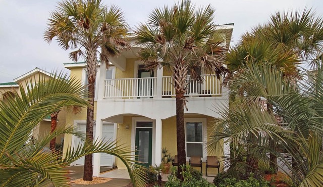 LAST MIN SPECIALS, 5 Bedrms, 4.5 Bath, private pool, Ocean View, Steps to Beach in Panama City Beach