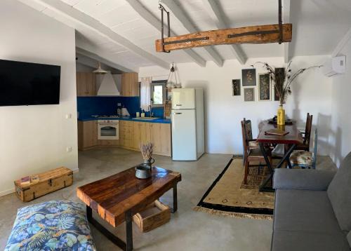 Lavender Farmhouse 1
