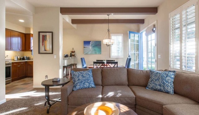 Legacy Villas Resort Luxury Next to Paseo Fountain in La Quinta