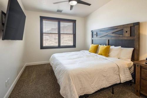 Luxury Downtown Rental - La Dolce Vita Villas #2 in Moab