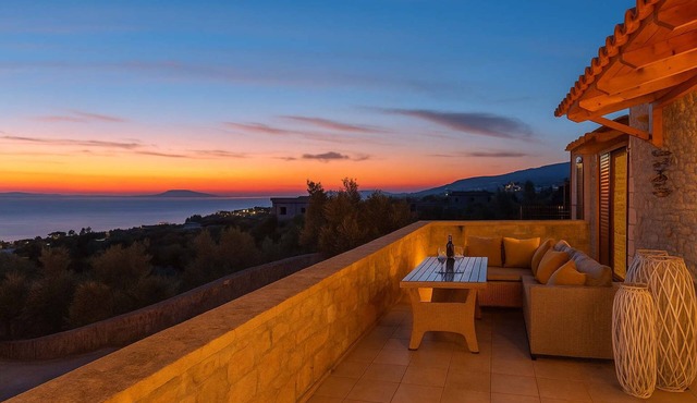Mani Panoramic Seaviews - Luxury Summer Haven
