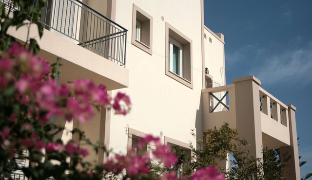 Maria Suite 1 Apartment with Sea View, Wi-Fi, and Air Conditioning