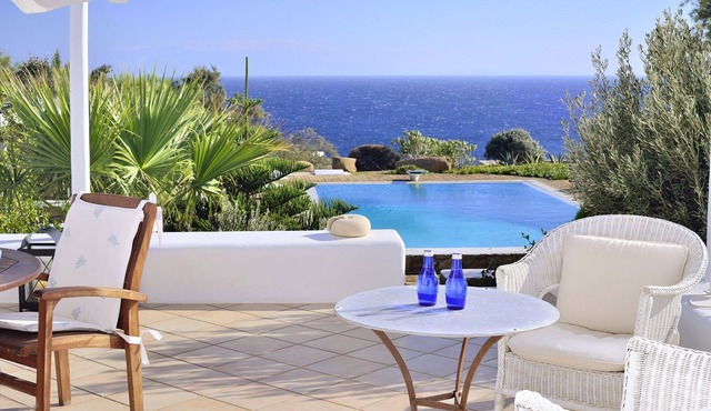 My Rental Homes - Villa Sesilia with swimming pool and un amazing view of the sea