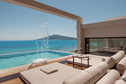 Nerea Deluxe SeaFront Villa, Iconic Infinity Pool, By ThinkVilla