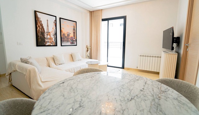 New Central and Luxury In Jardin de Carthage