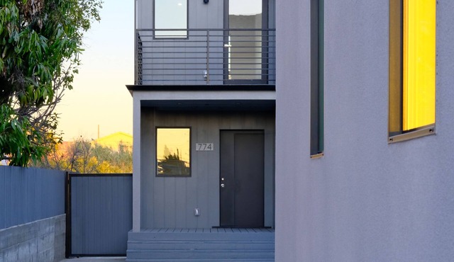New Luxury Home with DTLA Views - Ideal for Groups in Los Angeles