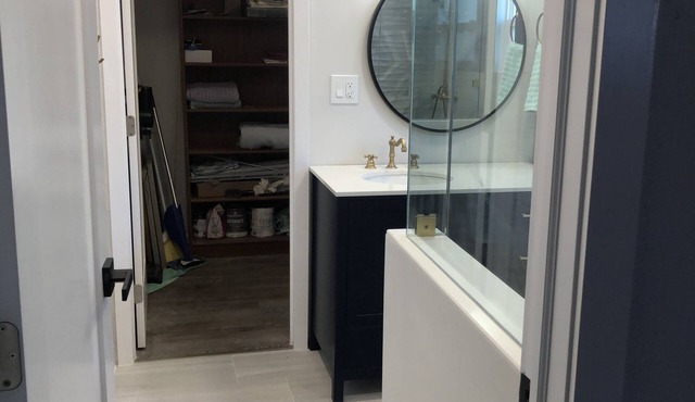 Newly Renovated Home- 4 mins from the beach! in Lake Worth