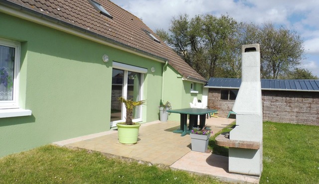 Nice house in UTAH BEACH - 4 to 8 persons, fenced garden in Sainte-Marie-Du-Mont