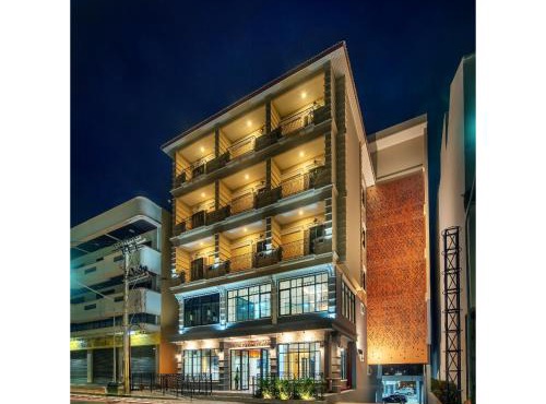Nine River Hotel in Ratchaburi
