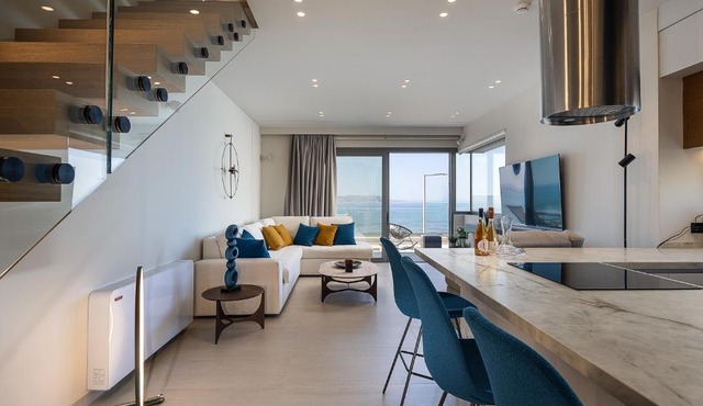 Nūa Residence - Beach at Your Doorstep by etouri