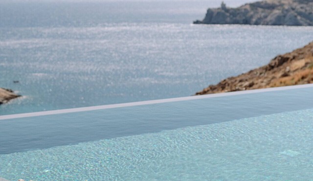On The Rocks - Pebble East - Serviced Villa