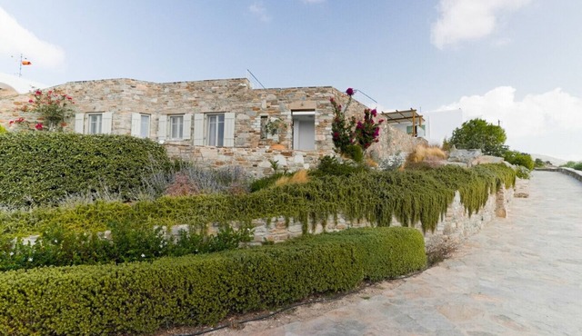 On The Rocks - The Retreat - Serviced Studio