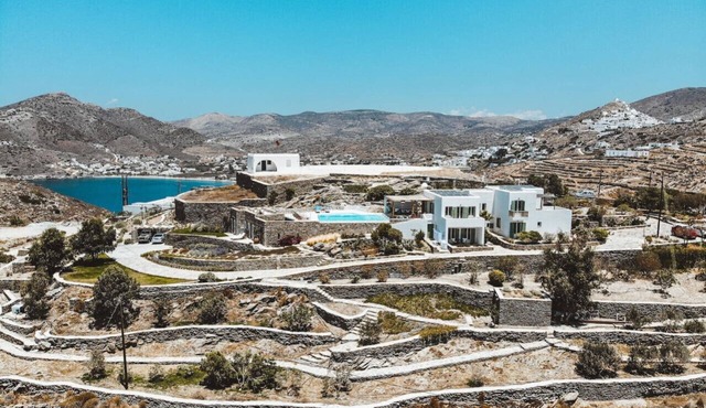 On The Rocks - Whole Estate | 5 Villas, 3 Pools