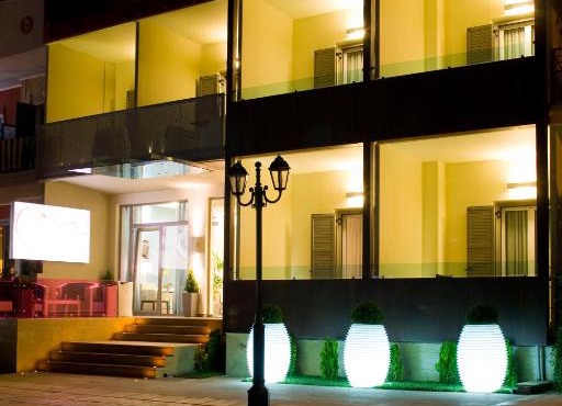 Onira Boutique