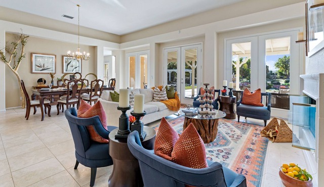Orange Orchard Villa Sleeps 15 in Riverside