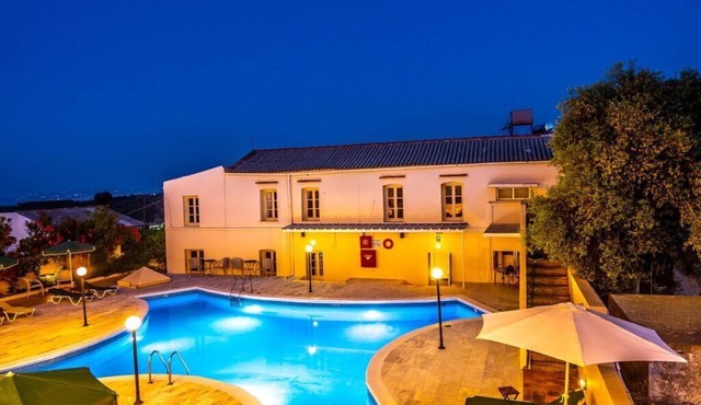 Orestis old cottage house in Ano Stalos