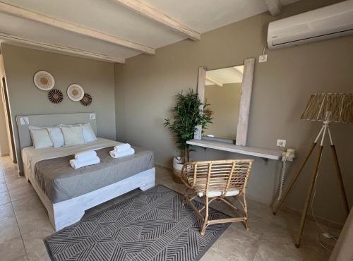 Pacifae Hotel