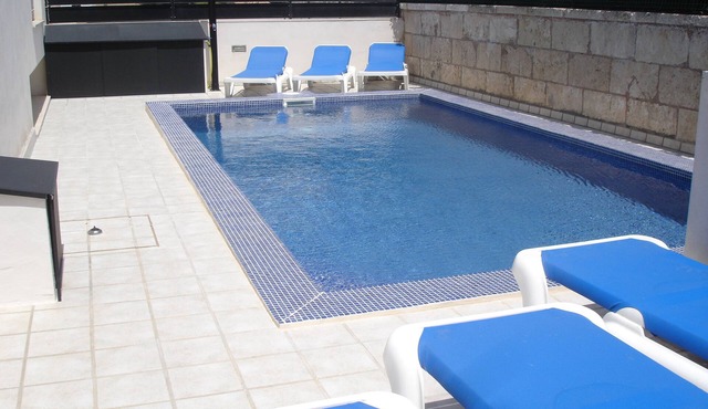 PICAFORT2, PRIVATE POOL, free wifi, beach, air conditioning, barbecue in IB