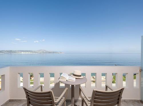 Porto Kalyves Seaside Aparthotel