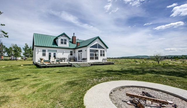 Private Cottage in Alberta