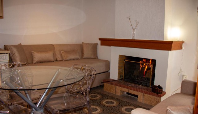 Private House, Miriki Village