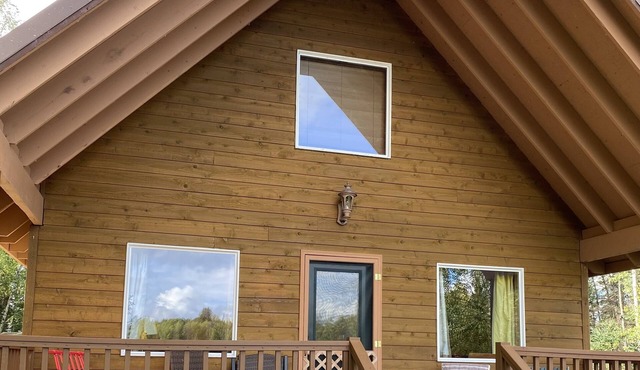 Red Sled Lakefront Cabin in Talkeetna