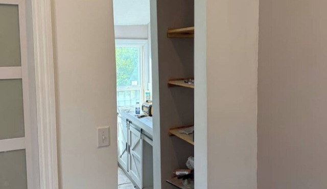 Remodeled Victorian 4 beds 2.5 baths in Creston