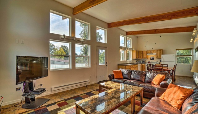 Secluded Getaway w/Deck, Steps to Fritz Creek! in Homer