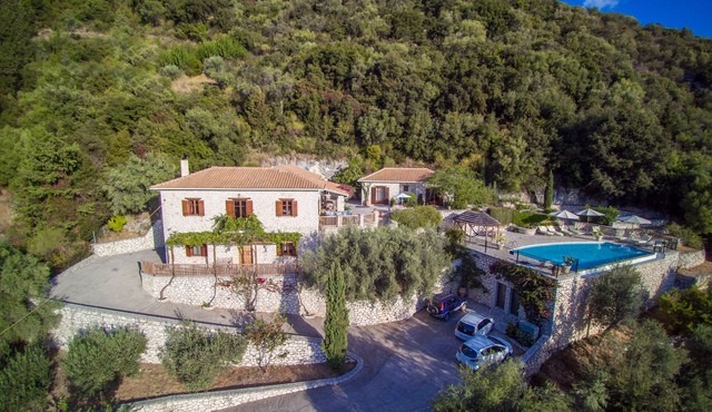 Secluded traditional stone villa with unforgettable views