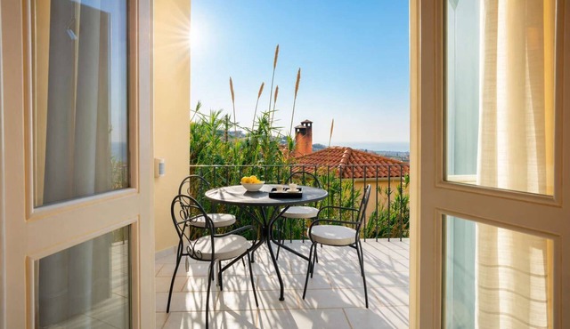 Sirocco Maisonette, Kyparissia Old Town Collection