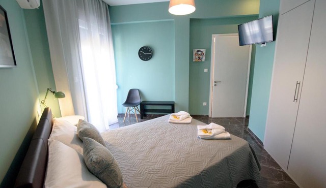 Smart renovated studio downtown Athens