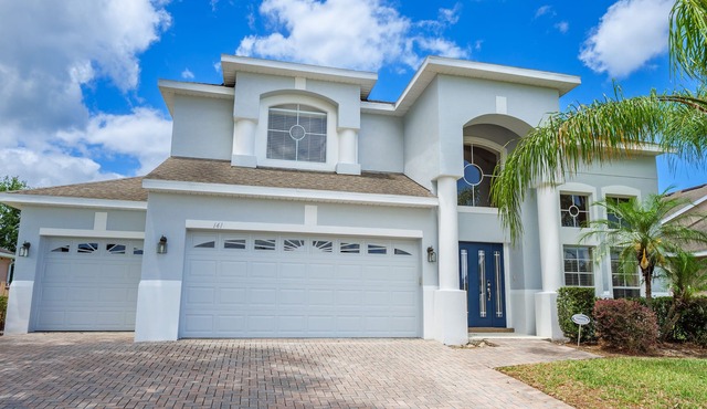 ⭐Spacious 5 Bed 4 Bath Home | Private South/West Facing Pool | Mins to Disney⭐ in Davenport