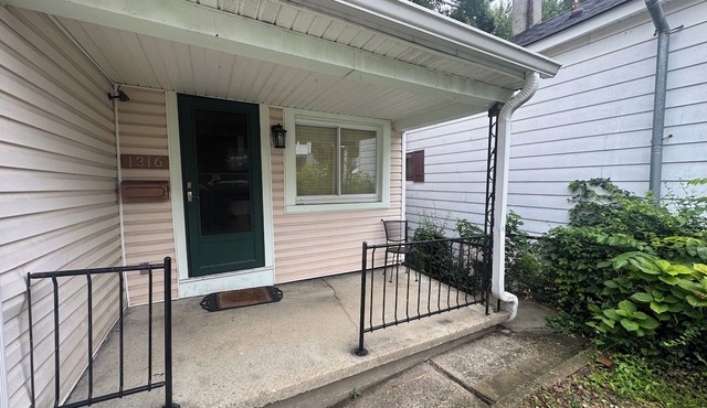 Spacious Covington house near downtown cincy and I75/I71. monthly stays in Covington