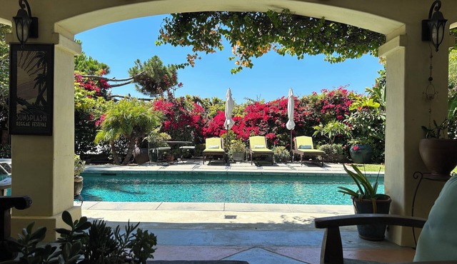 Spanish villa - pool, spa, fire pit and outdoor kitchen, centrally located in LA in Los Angeles