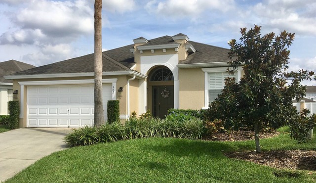Spotless, Modern, Pool Home in Davenport