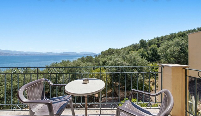 Studio Apartment 'Apraos Bay Hotel 16' with Sea View, Wi-Fi and Air Conditioning