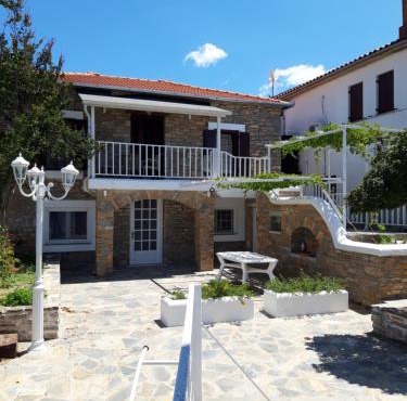 Studios Aspasia Lafkos