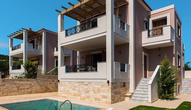 Stunning 3-Bedroom Cottage in Adele