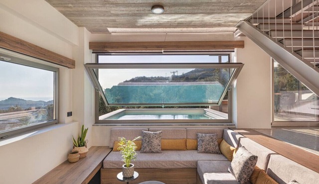 Stylish Villa w/Private Pool, 4km to Plakias Beach in Mariou