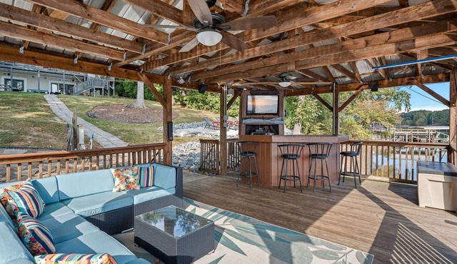 Sun Kissed Cove by SoCharm | Private Dock and Beach in Sherrills Ford