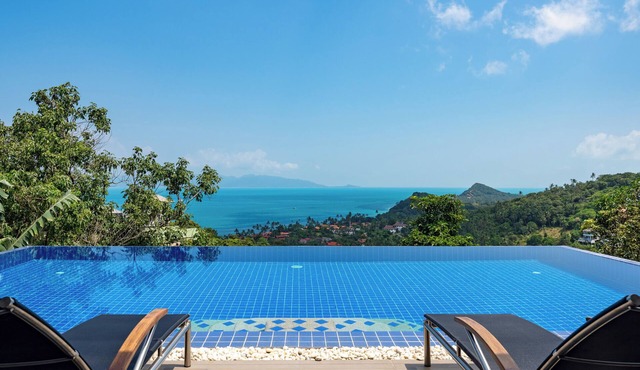 Superb 3-bedroom villa with sea view in Chang Wat Surat Thani