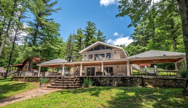 Swan's Nest | Lakefront with Private Dock & Game Room! in Swanton
