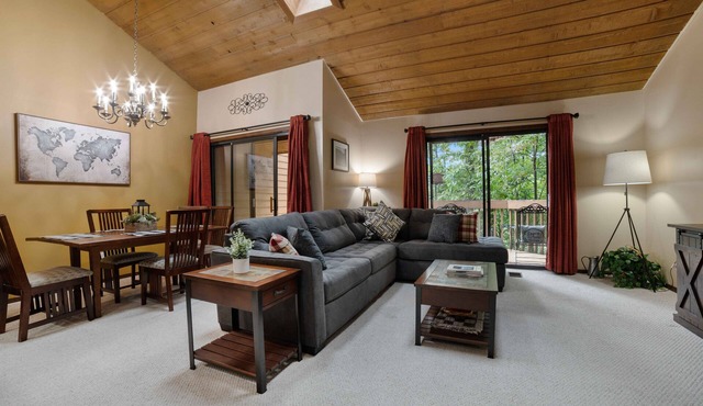 Sweet Mountain Dreams of Sapphire Valley in Jackson County