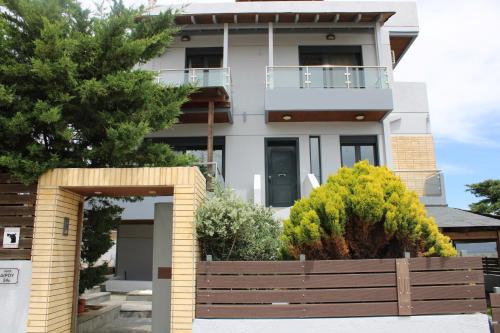 T&A Apartment near the sea
