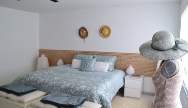 Tasteful and quiet place to relax! in Delray Beach