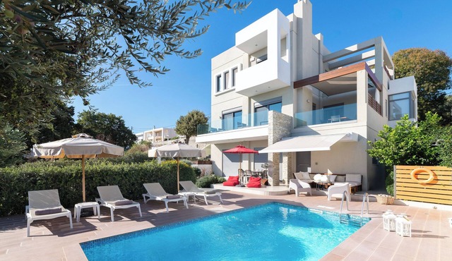 Terpsis Pool Villa in Rhodes Center