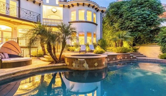 The Beverly Grand Villa @ Bel Air, Los Angeles in Los Angeles
